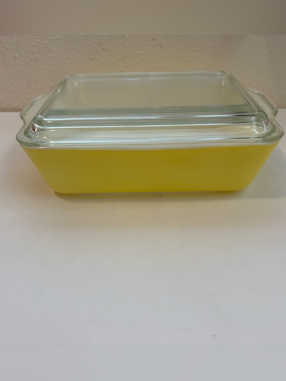 Vintage Pyrex dish with lid